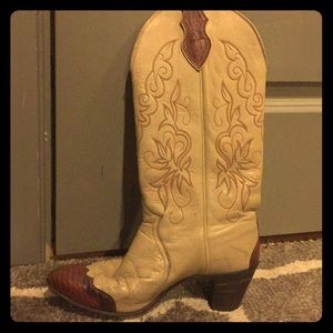 Women’s Justin Leather Cowboy Boots